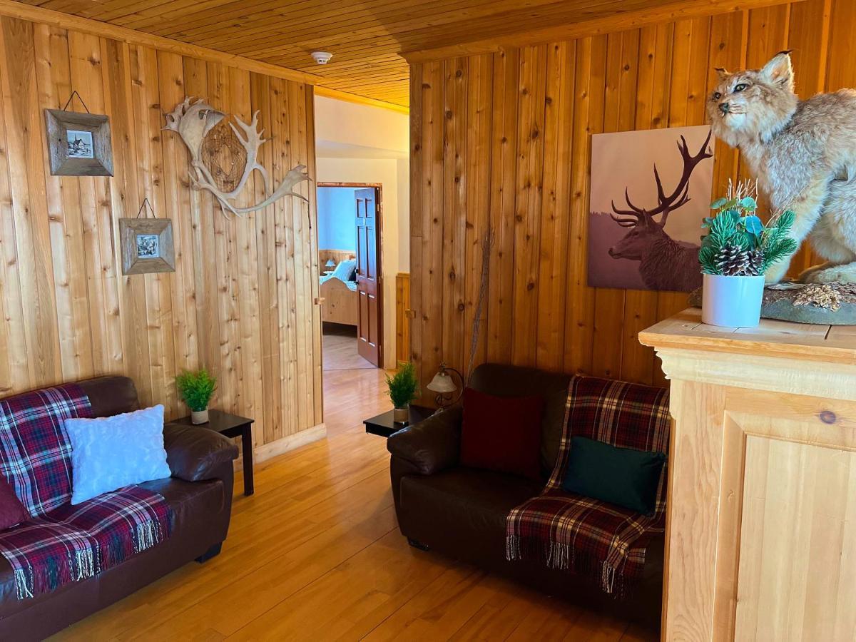 Auberge au Poste de Traite Sainte-Famille Extérieur photo