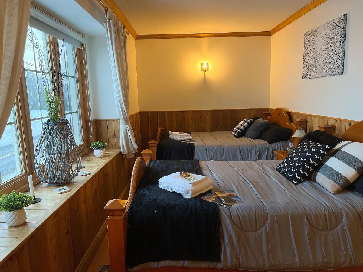 Auberge au Poste de Traite Sainte-Famille Extérieur photo