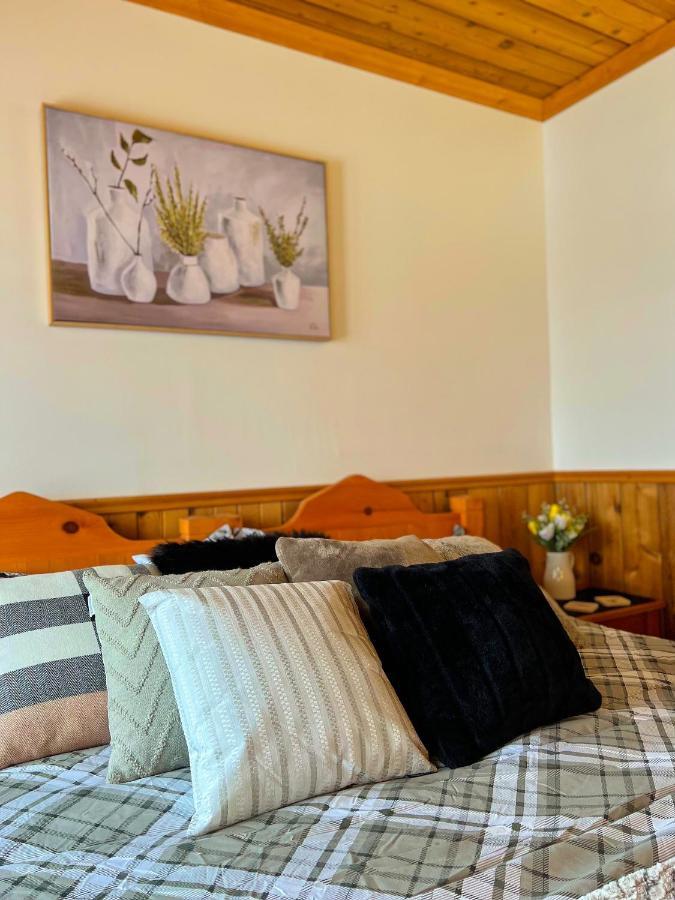 Auberge au Poste de Traite Sainte-Famille Extérieur photo