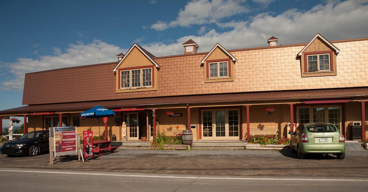 Auberge au Poste de Traite Sainte-Famille Extérieur photo